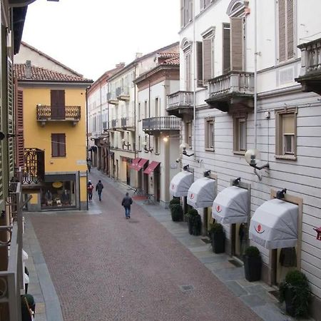 Il Grappolo D'Alba Alba (Piedmont) Exterior foto